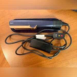 Dyson AirStraight - EXCELLENT condition, Prussia Blue/Rich Copper with case